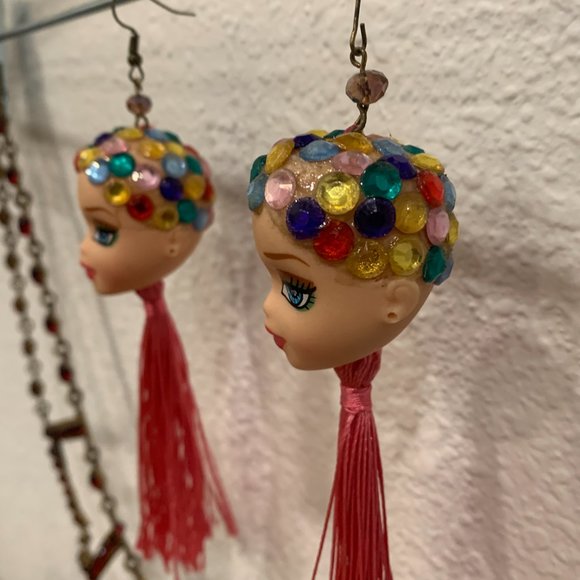 Dangerously Cute Doll Head Earrings - Picture 2 of 8